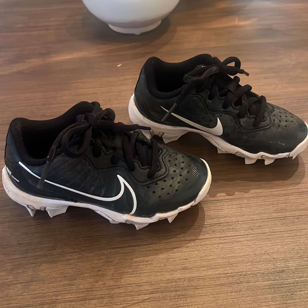 Nike Size 10C Kids Cleats